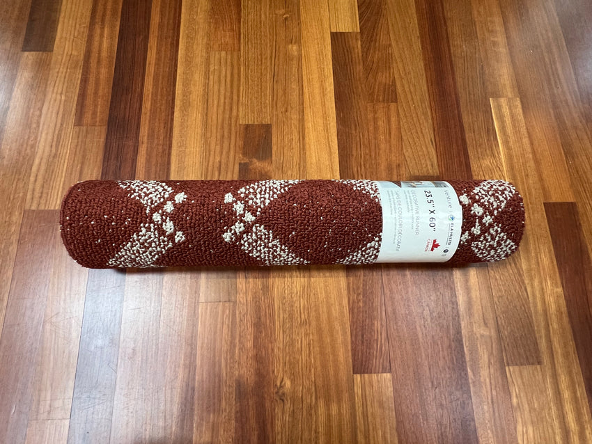 Sister Cedar Runner 2'x5'